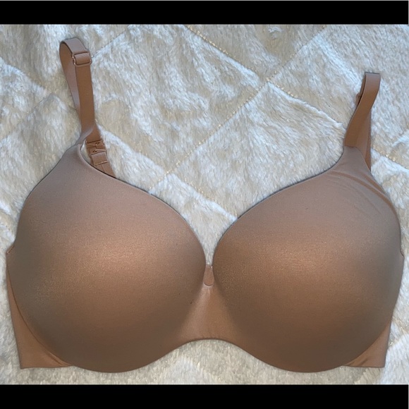 2 Victoria’s Secret Light Push-Up Bras - Picture 2 of 5